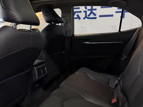 Toyota Camry 2019