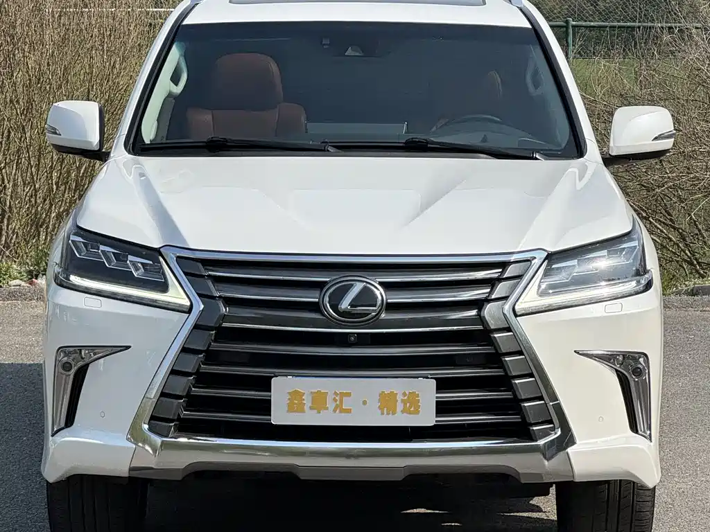 Lexus LX 2020 — фото 2