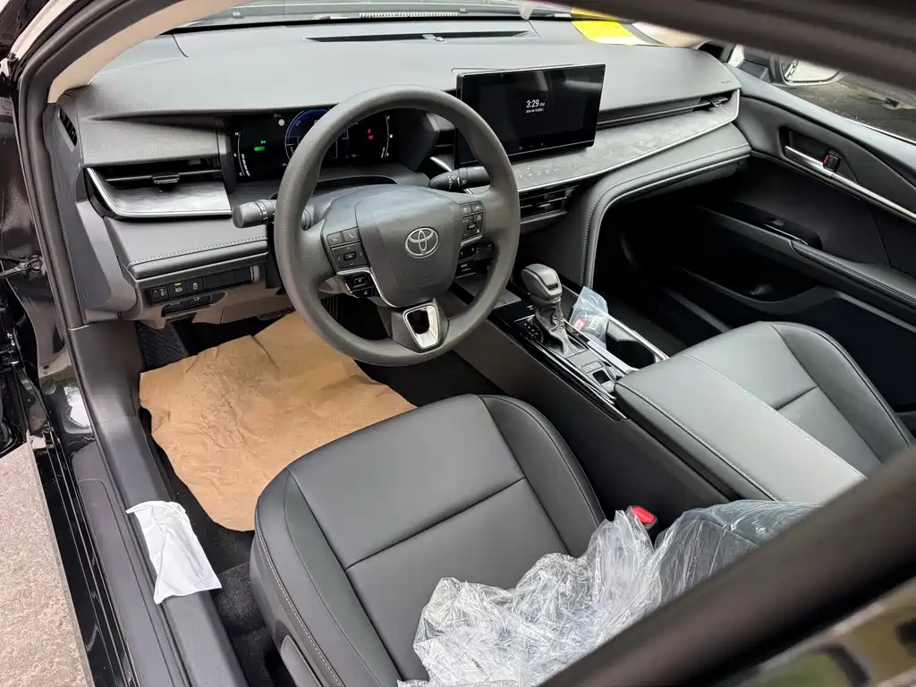 Toyota Camry 2026 — фото 15