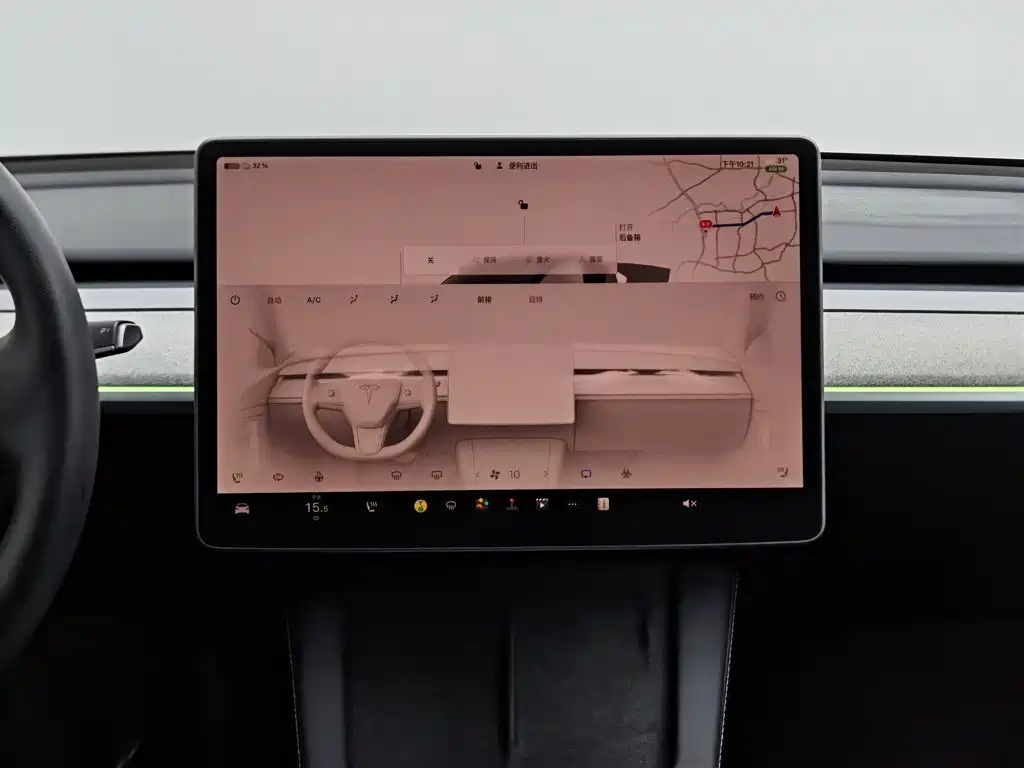 Tesla Model Y 2025 — фото 12