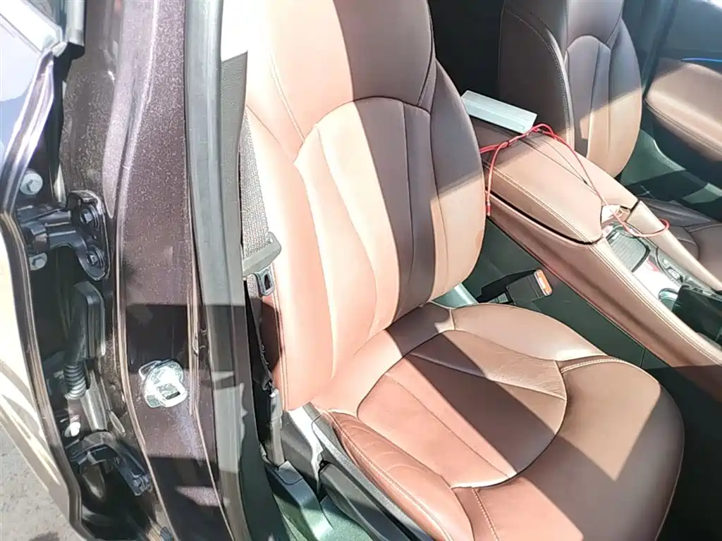 Buick Envision Plus 2018 — фото 25