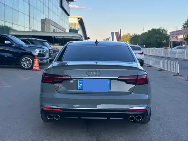 Audi S4 2022