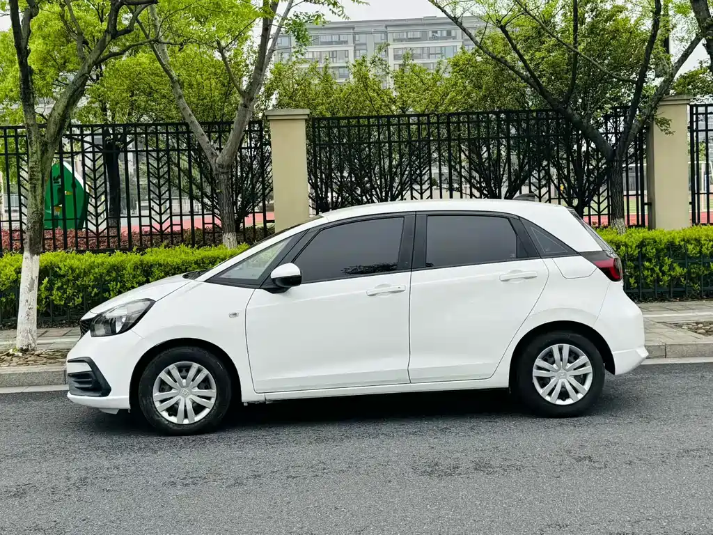 Honda Fit 2021 — фото 2