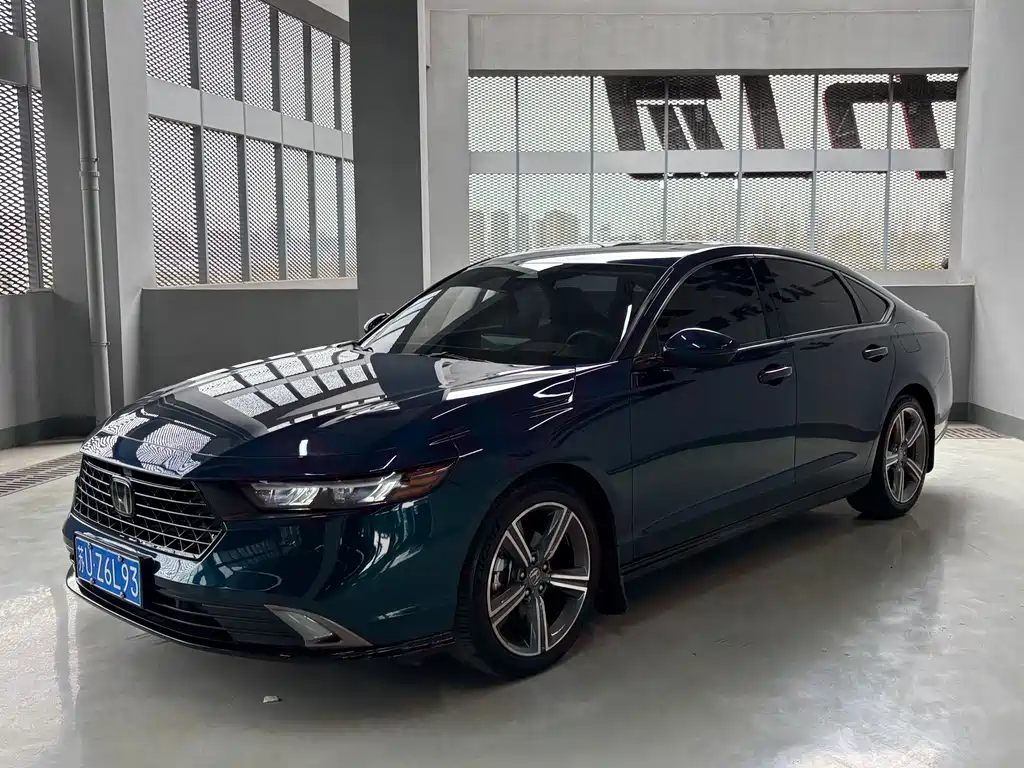 Honda Accord 2024 — фото 1