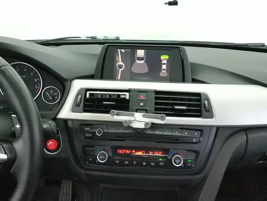 BMW 3 Series 2014 — фото 13