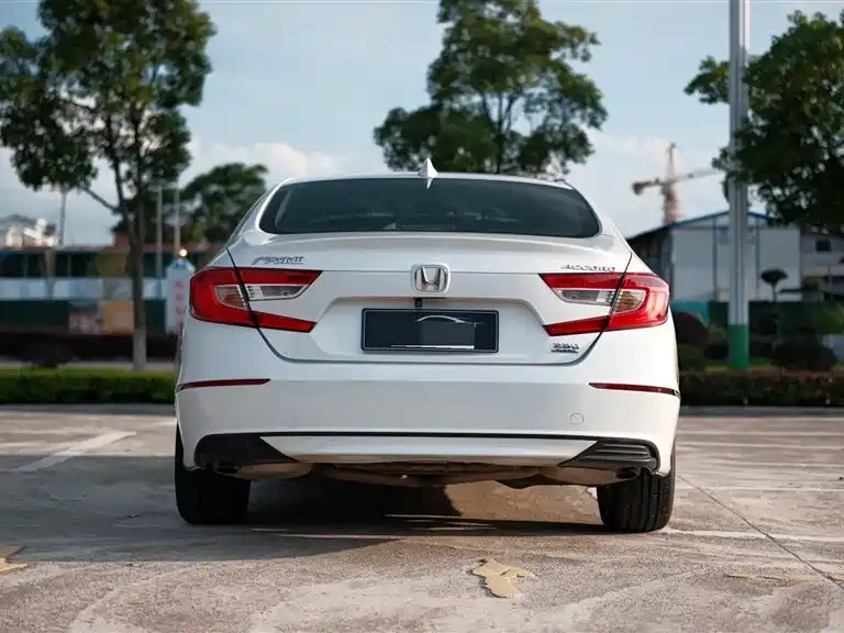 Honda Accord 2019 — фото 7