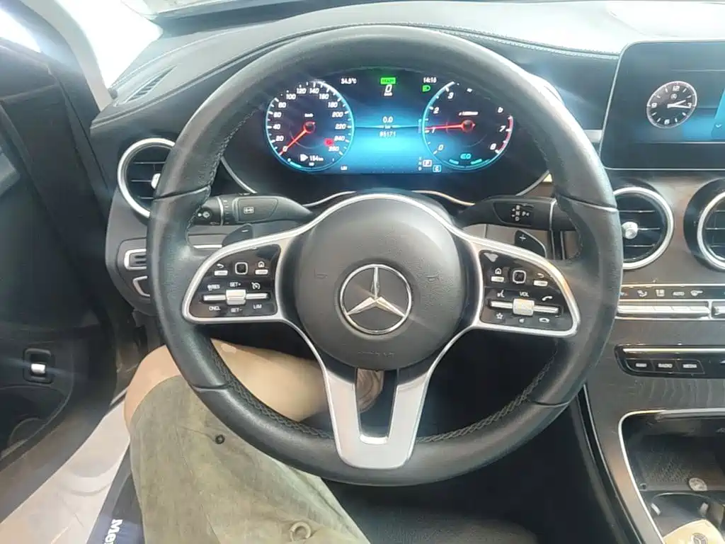 Mercedes-Benz C-Class 2019 — фото 11
