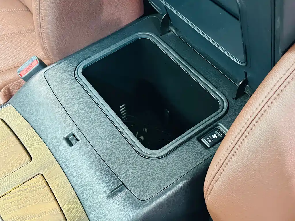 Nissan Patrol 2017 — фото 12