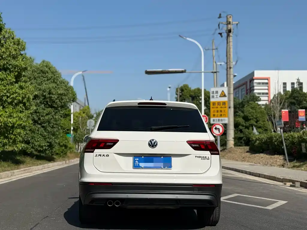 Volkswagen Tiguan L 2021 — фото 6