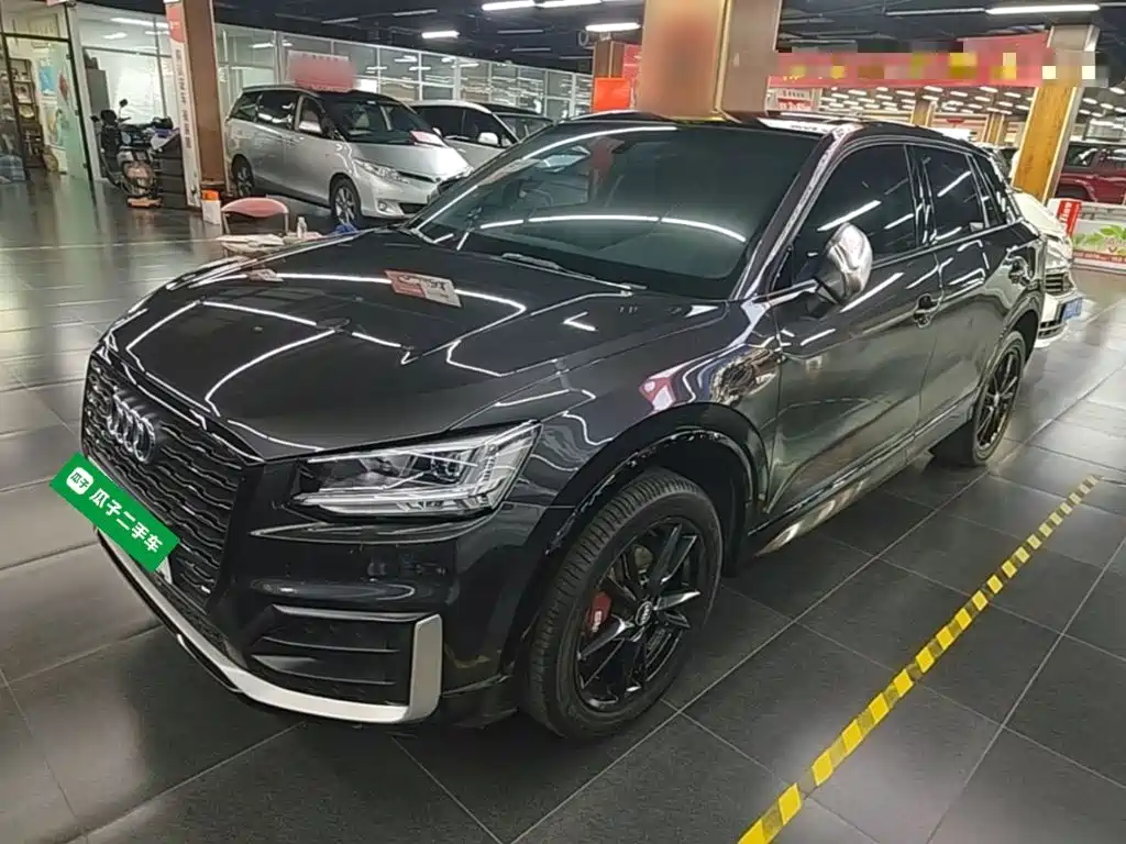 Audi Q2L 2020