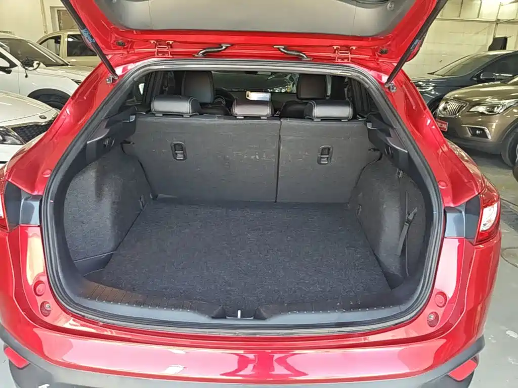 Mazda CX-4 2017 — фото 19