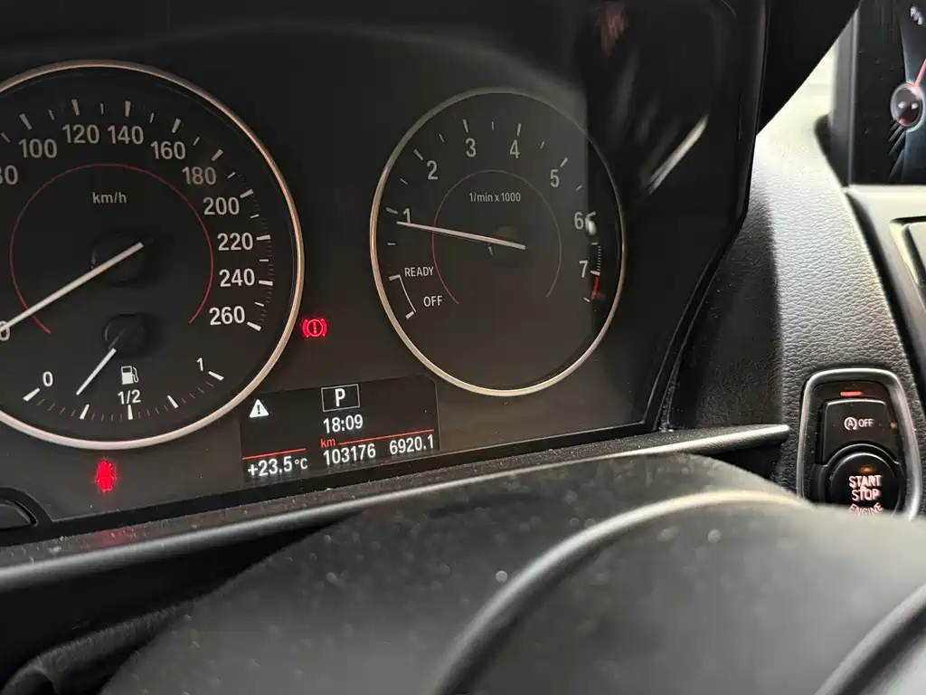BMW 1 Series 2013 — фото 10