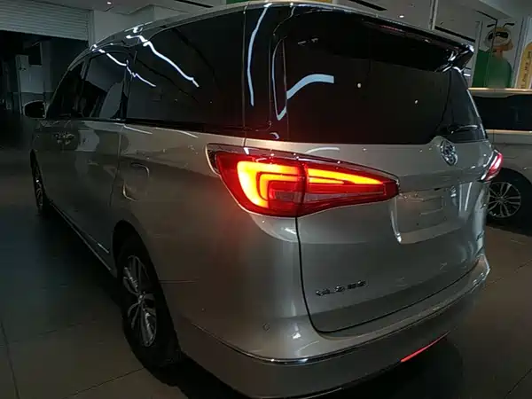 Buick GL8 2019