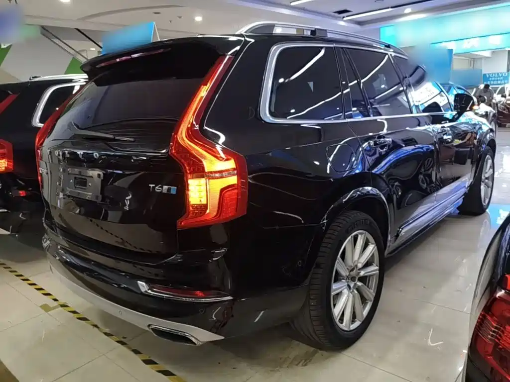 Volvo XC90 2017 — фото 7
