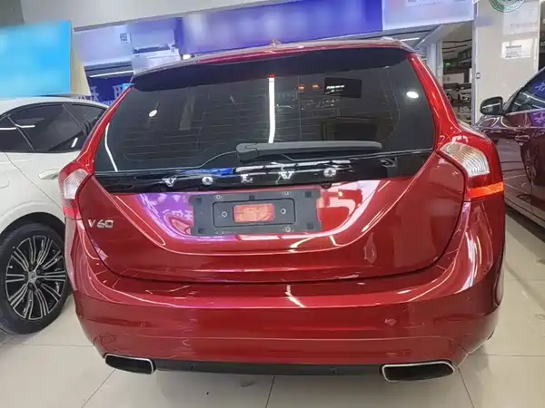 Volvo V60 2016