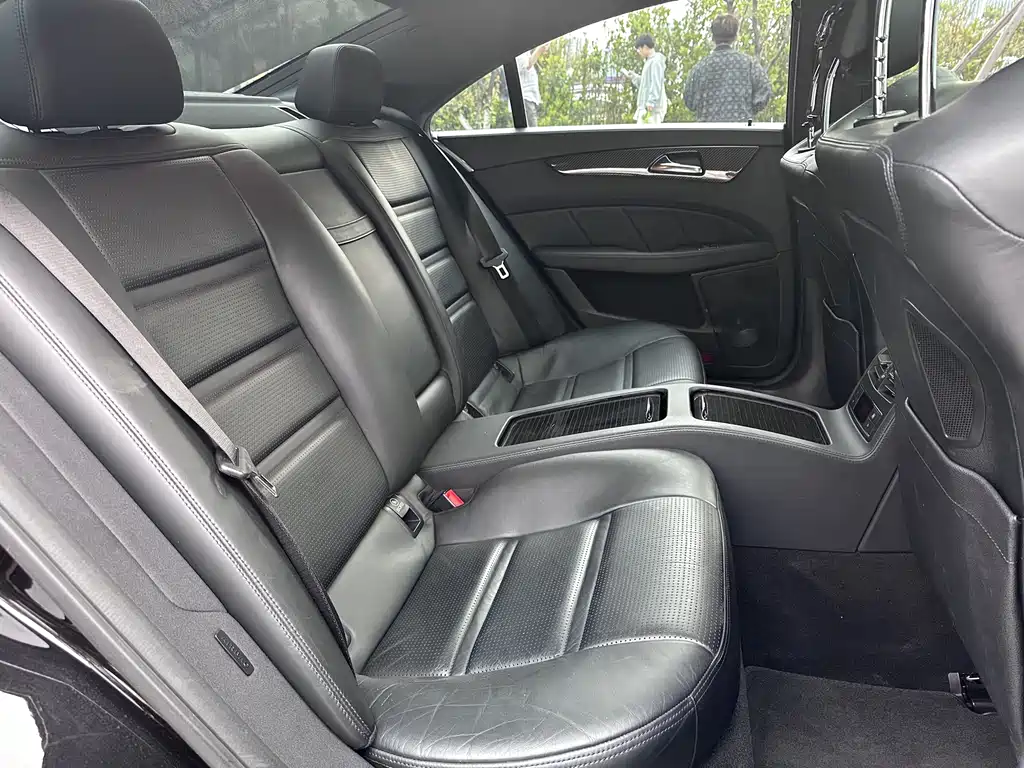Mercedes-Benz CLS AMG 2013 — фото 18