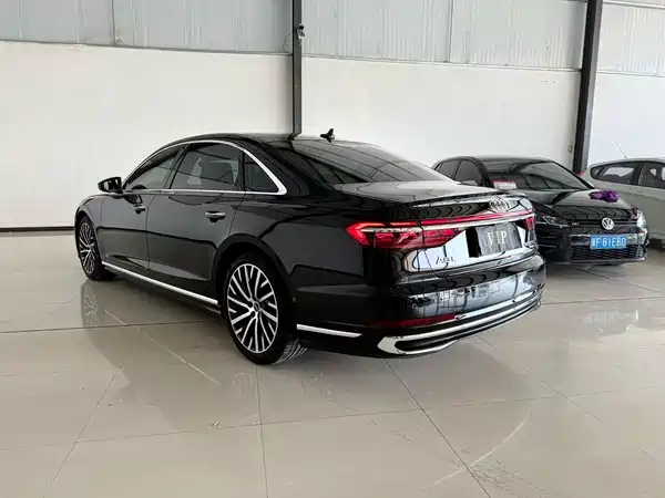Audi A8 2024