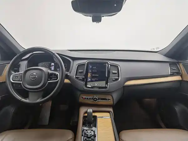 Volvo XC90 2021