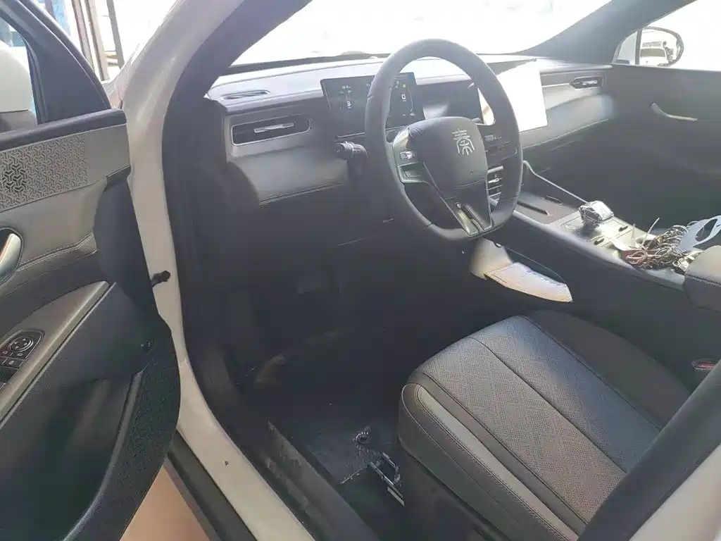 BYD Qin PLUS 2025 — фото 13