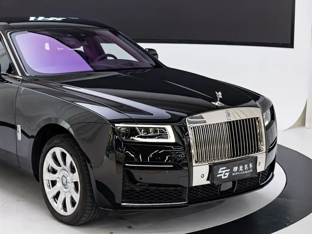 Rolls-Royce Ghost 2023 — фото 20