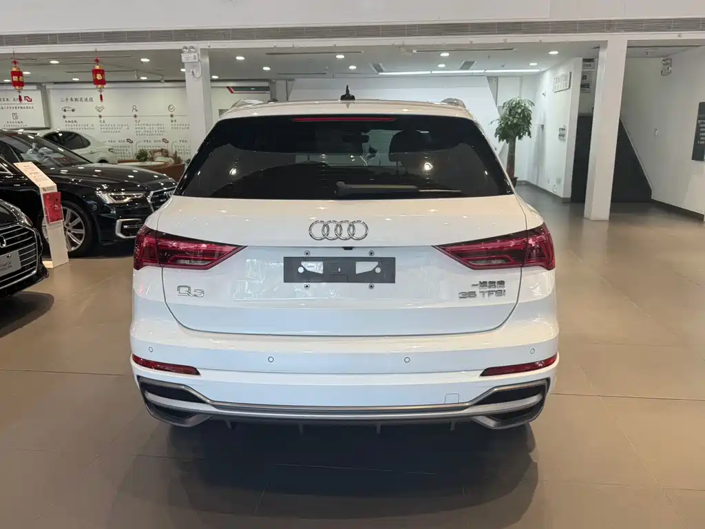 Audi Q3 2022