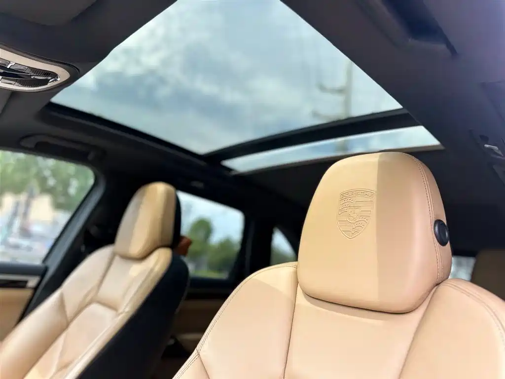 Porsche Cayenne 2014 — фото 16