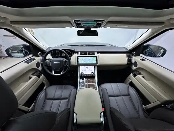 Land Rover Range Rover Sport 2015