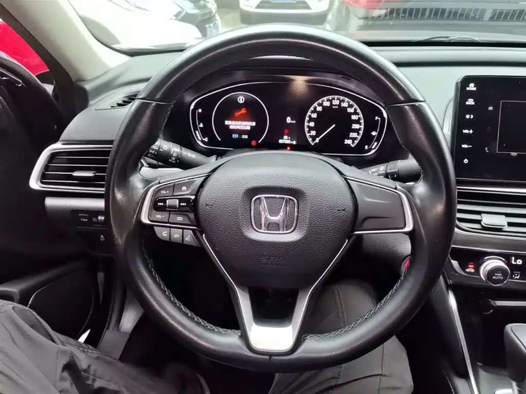Honda Accord 2021 — фото 11