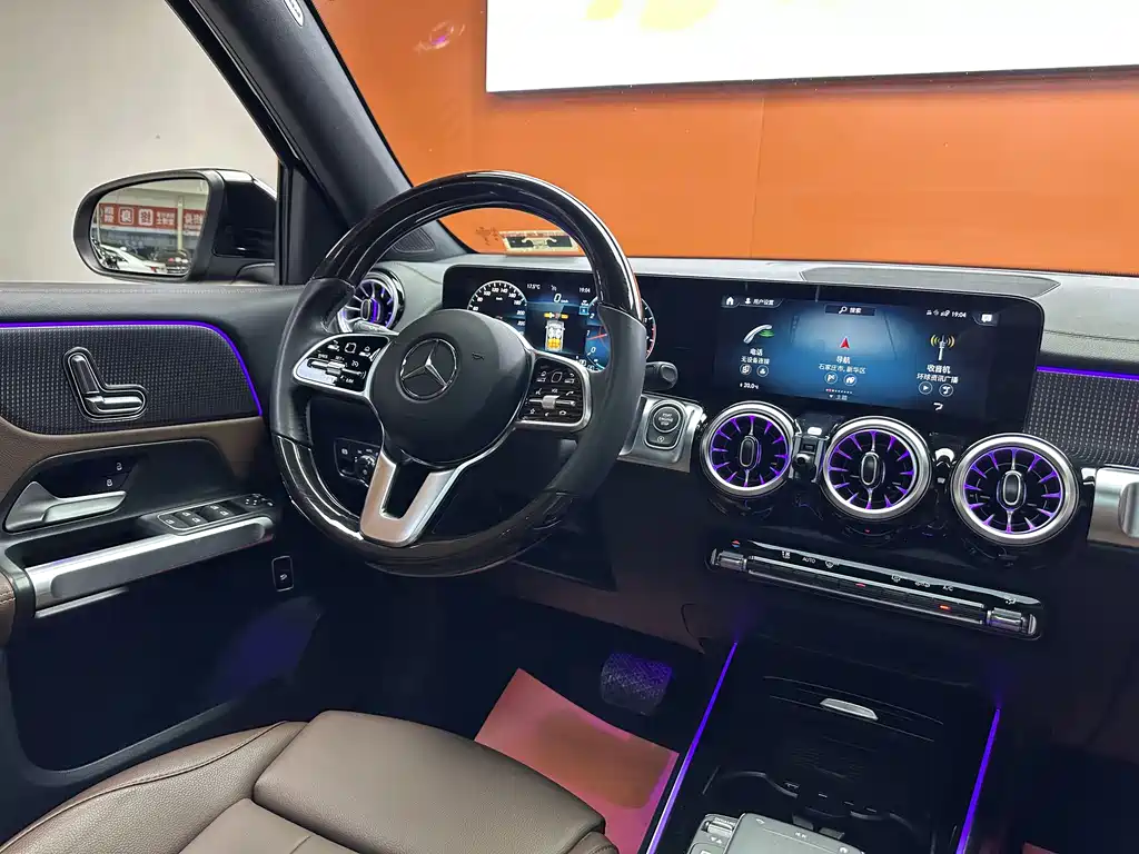 Mercedes-Benz GLB 2023 — фото 13