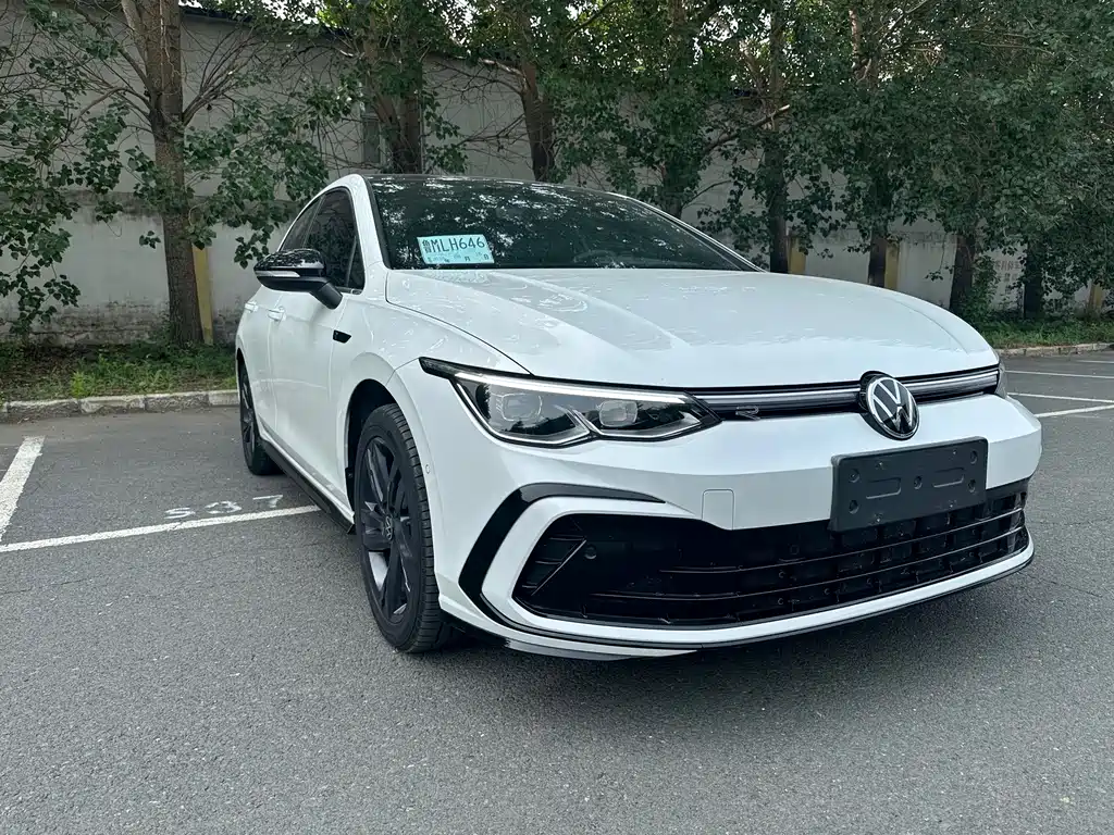 Volkswagen Golf 2023