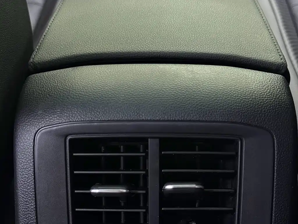 Volkswagen T-Roc 2023 — фото 17