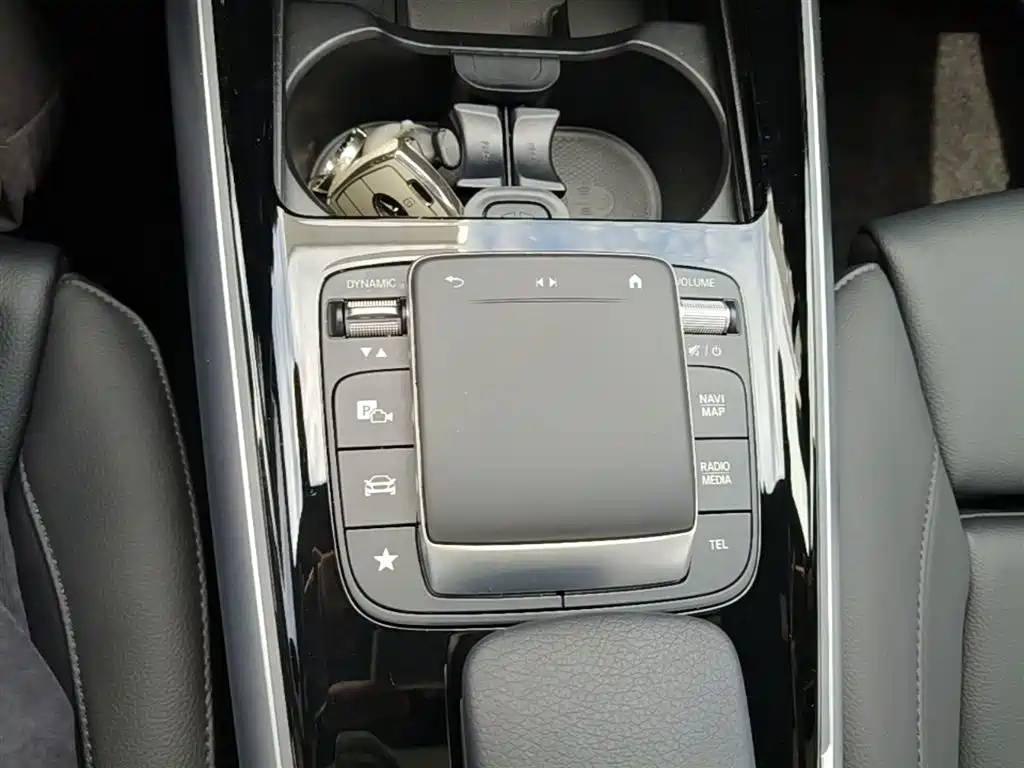 Mercedes-Benz GLA 2023 — фото 14