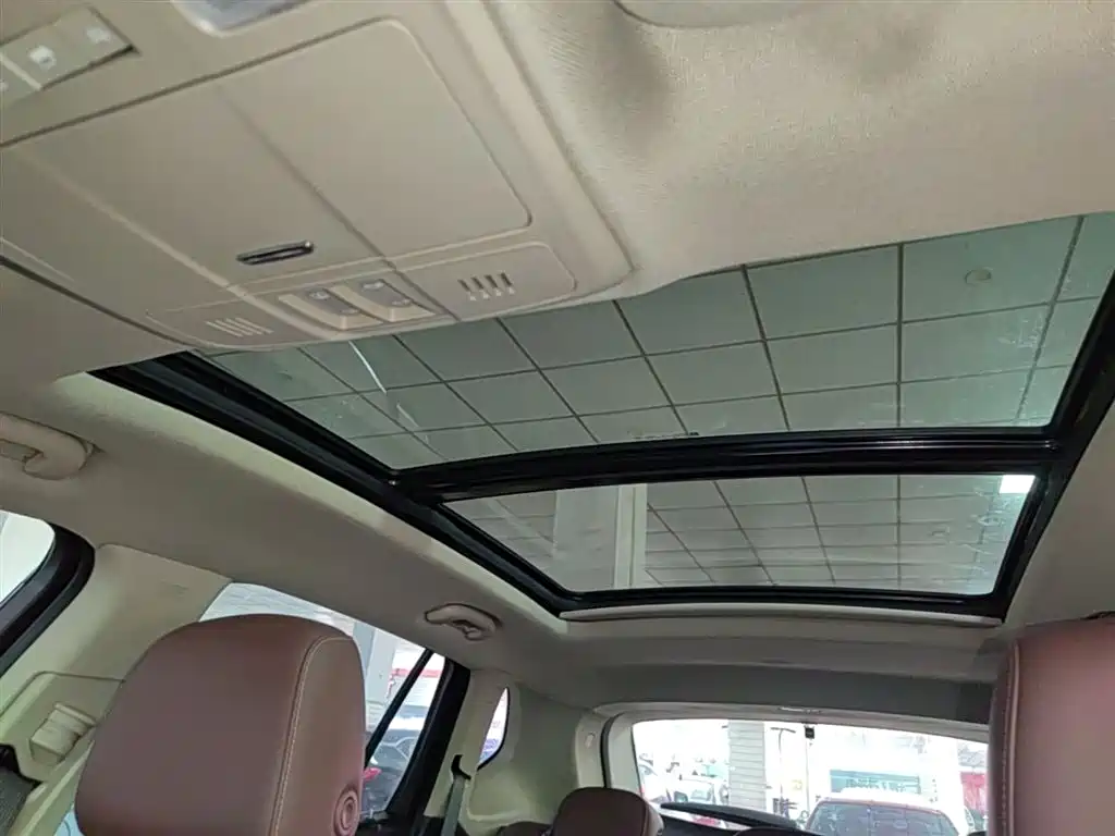 Buick Envision Plus 2017 — фото 18