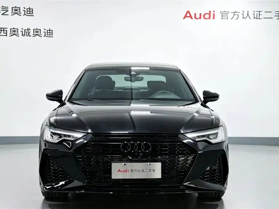 Audi A6L 2022