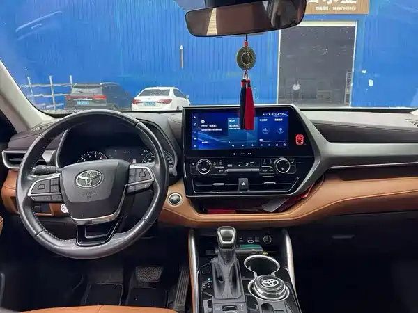 Toyota Highlander 2024