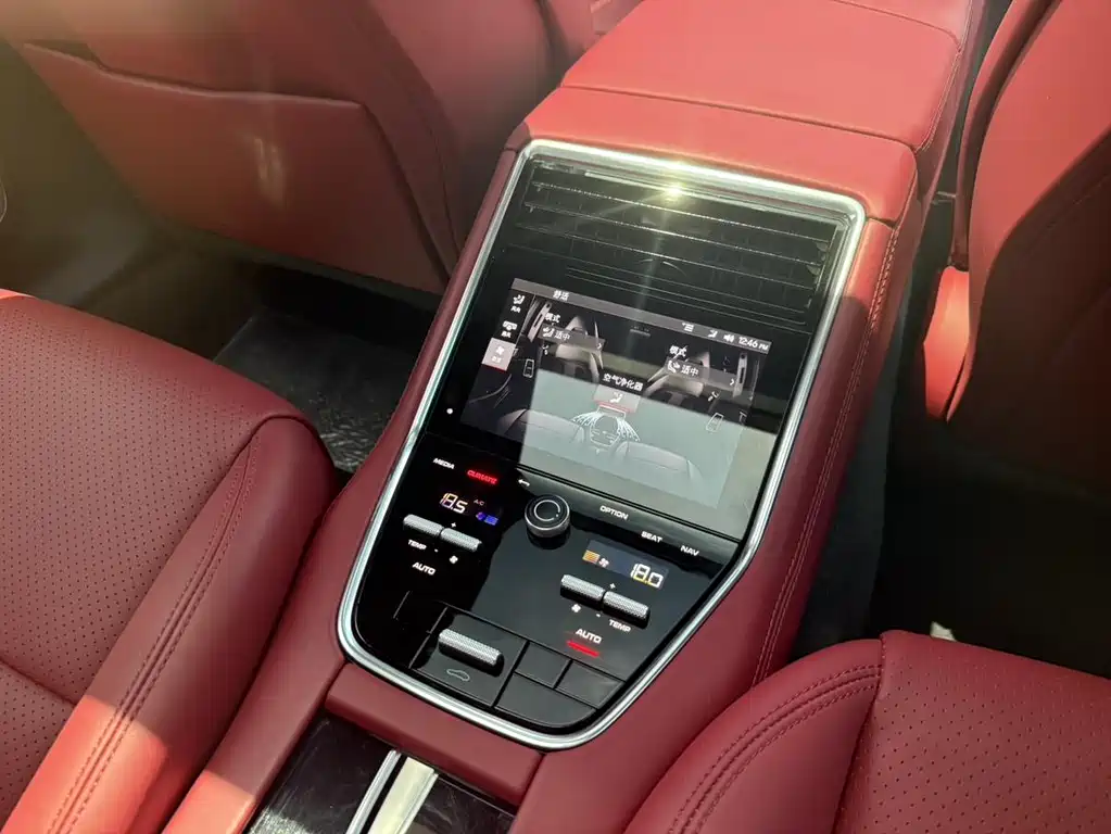 Porsche Panamera 2023 — фото 12