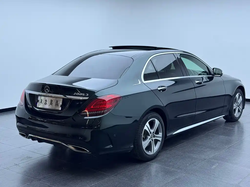 Mercedes-Benz C-Class 2019 — фото 4