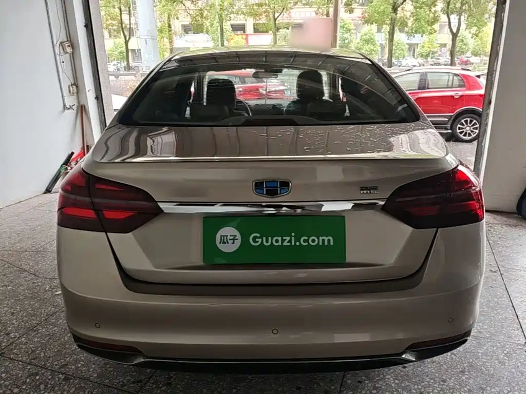 Geely Emgrand 2019