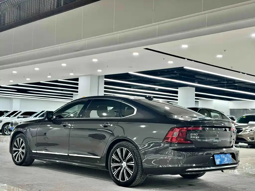 Volvo S90 2021 — фото 15