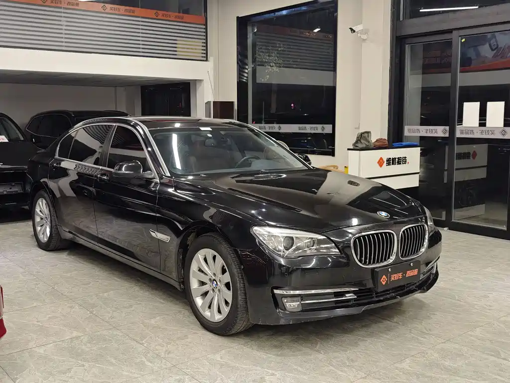 BMW 7 Series 2014 — фото 3