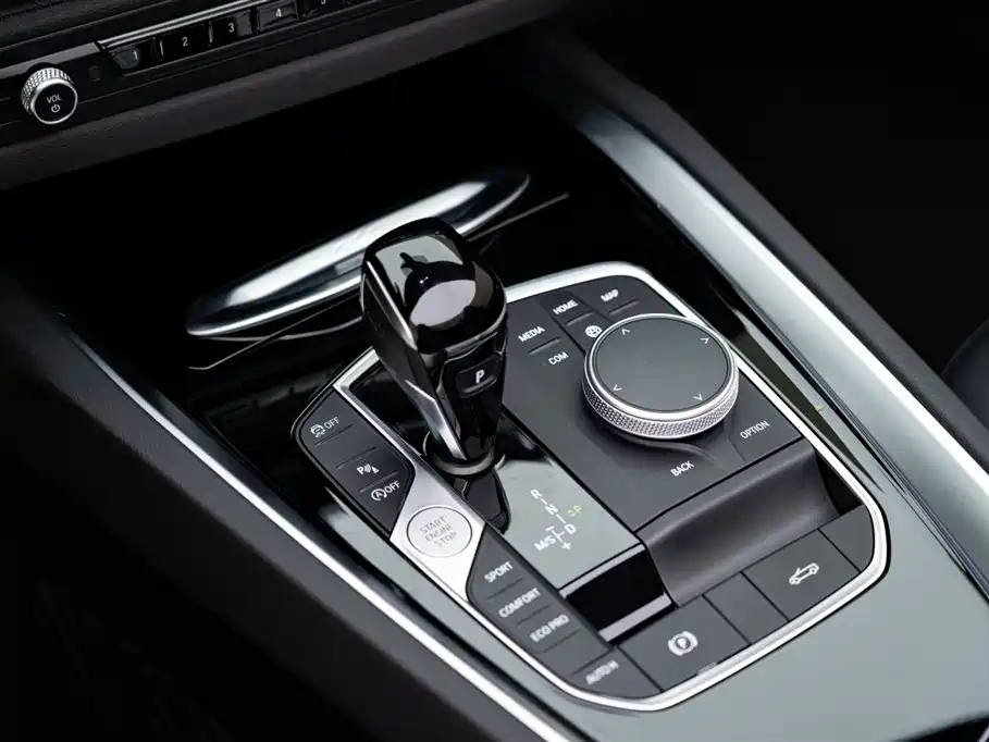 BMW Z4 2024 — фото 12