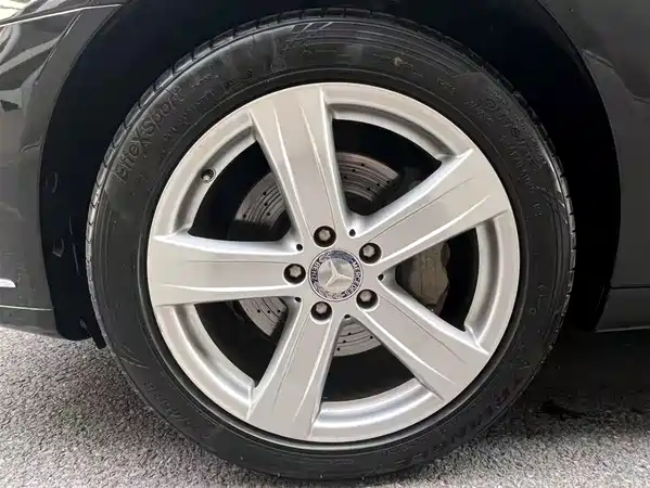 Mercedes-Benz S-Class 2010