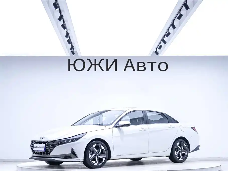 Hyundai Elantra 2023 — фото 8