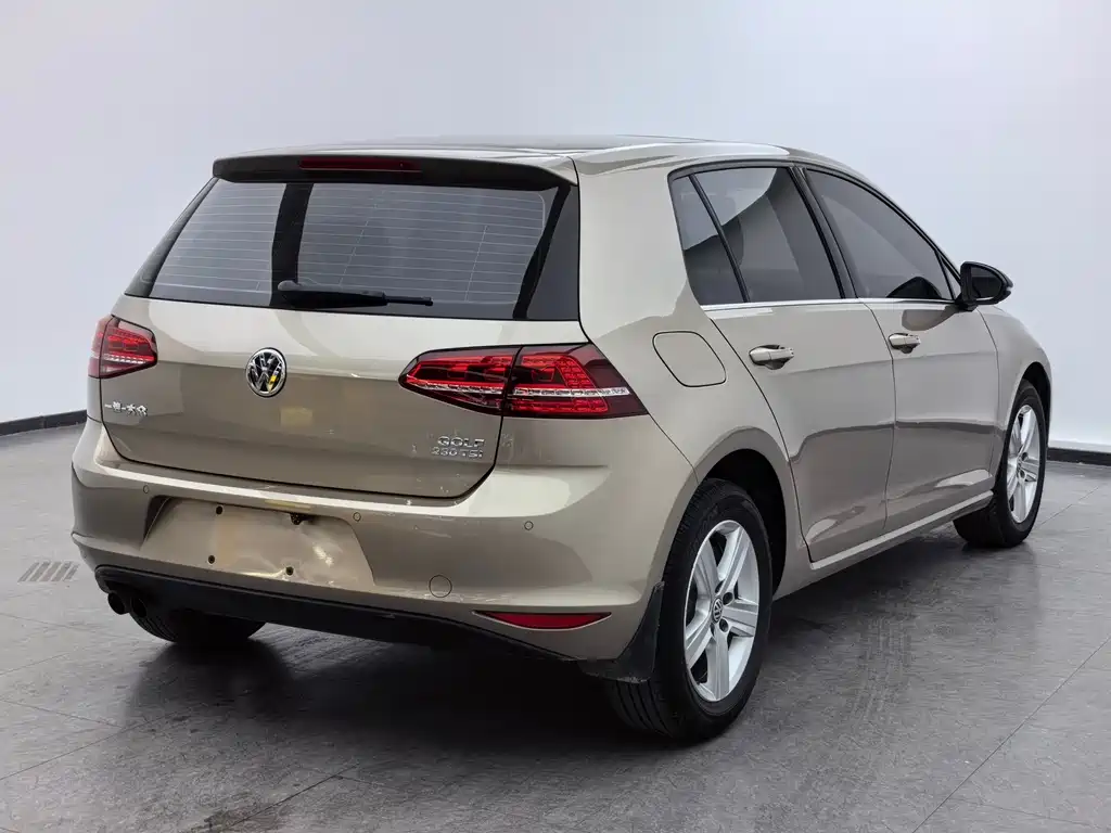 Volkswagen Golf 2016
