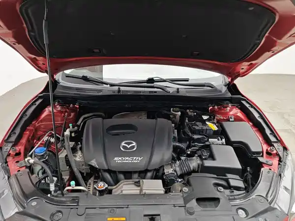 Mazda 3 Axela 2016
