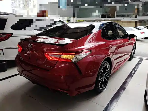 Toyota Camry 2018