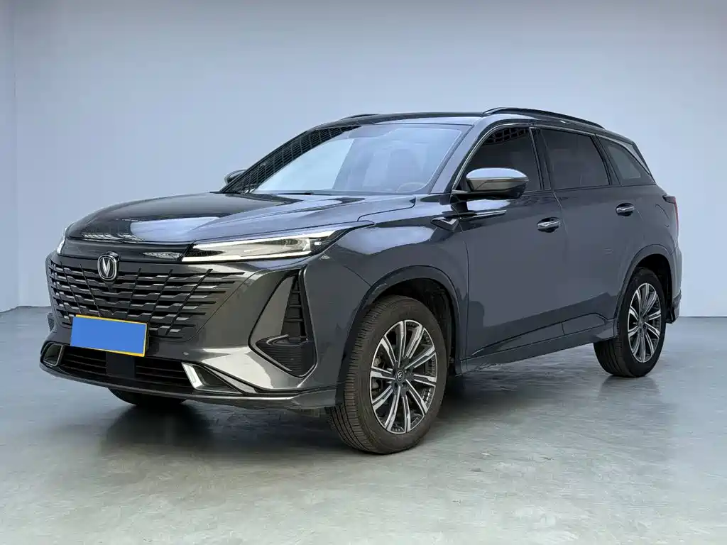 Changan CS75 PLUS 2024 — фото 1