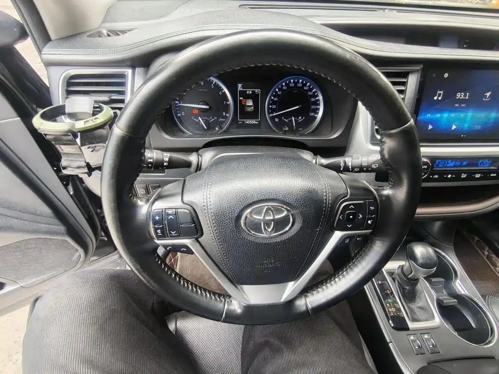 Toyota Highlander 2019