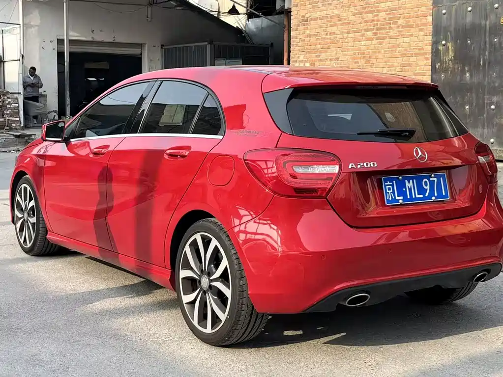 Mercedes-Benz A-Class 2015 — фото 12