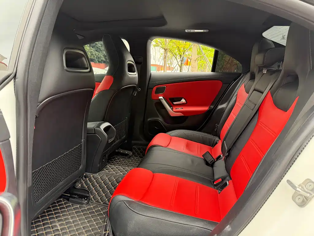 Mercedes-Benz CLA AMG 2024 — фото 5